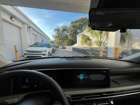 Used 2025 Hyundai Tucson SEL image 34