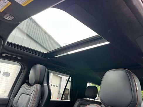 Used 2024 Lincoln Navigator Black Label AWD/4WD image 23