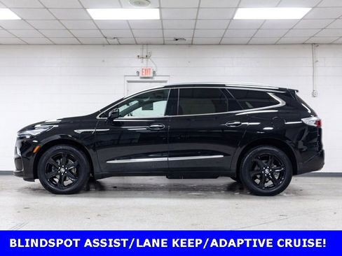 Used 2024 Buick Enclave Essence w/ Experience Buick Package image 3