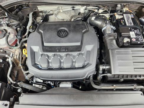 Used 2022 Volkswagen Tiguan S image 16