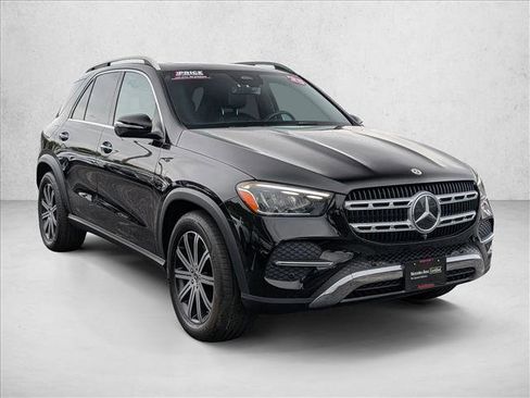 Certified 2025 Mercedes-Benz GLE 450e 4MATIC image 3