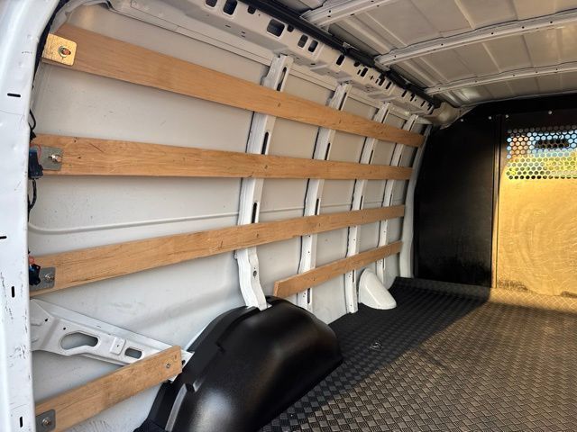 Used 2025 Chevrolet Express 2500 w/ Driver Convenience Package RWD image 22