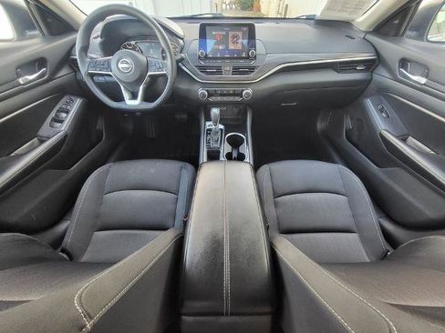 Used 2024 Nissan Altima 2.5 SV image 22