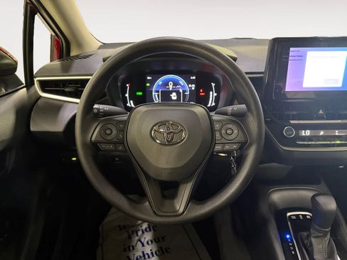 Used 2026 Toyota Corolla LE FWD image 17