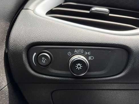Used 2023 Chevrolet Malibu LT FWD image 10