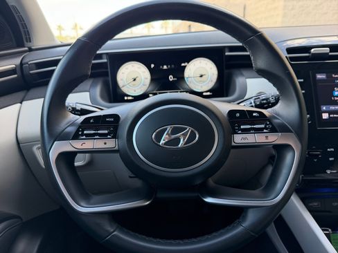 Used 2022 Hyundai Tucson SEL w/ Convenience + Premium Package FWD image 9