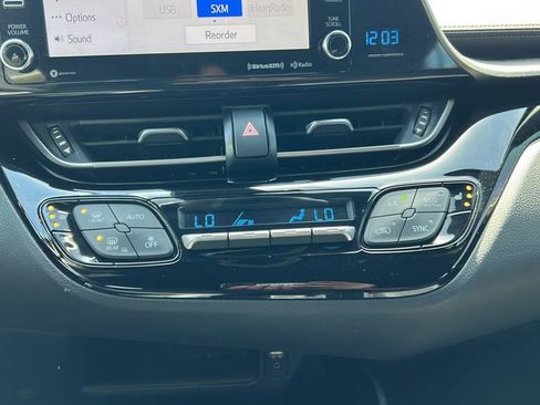 Used 2019 Toyota C-HR Limited image 21