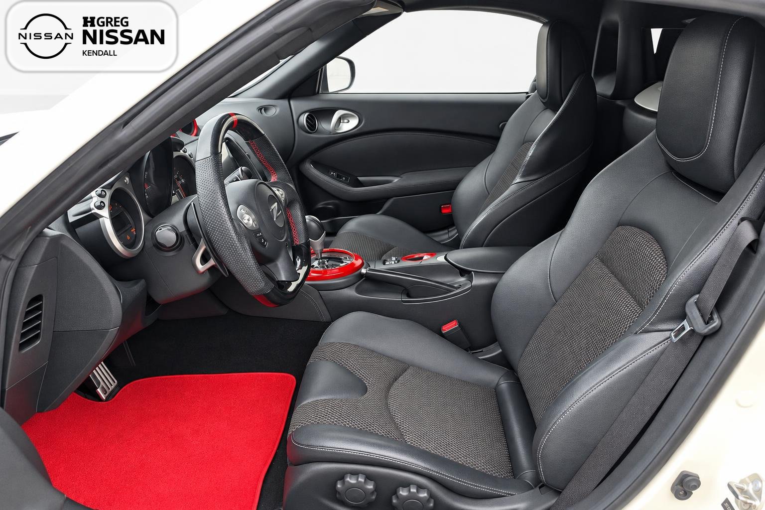 Used 2016 Nissan 370Z Touring RWD image 7