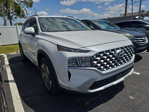 Used 2022 Hyundai Santa Fe SEL w/ Convenience Package FWD image 3