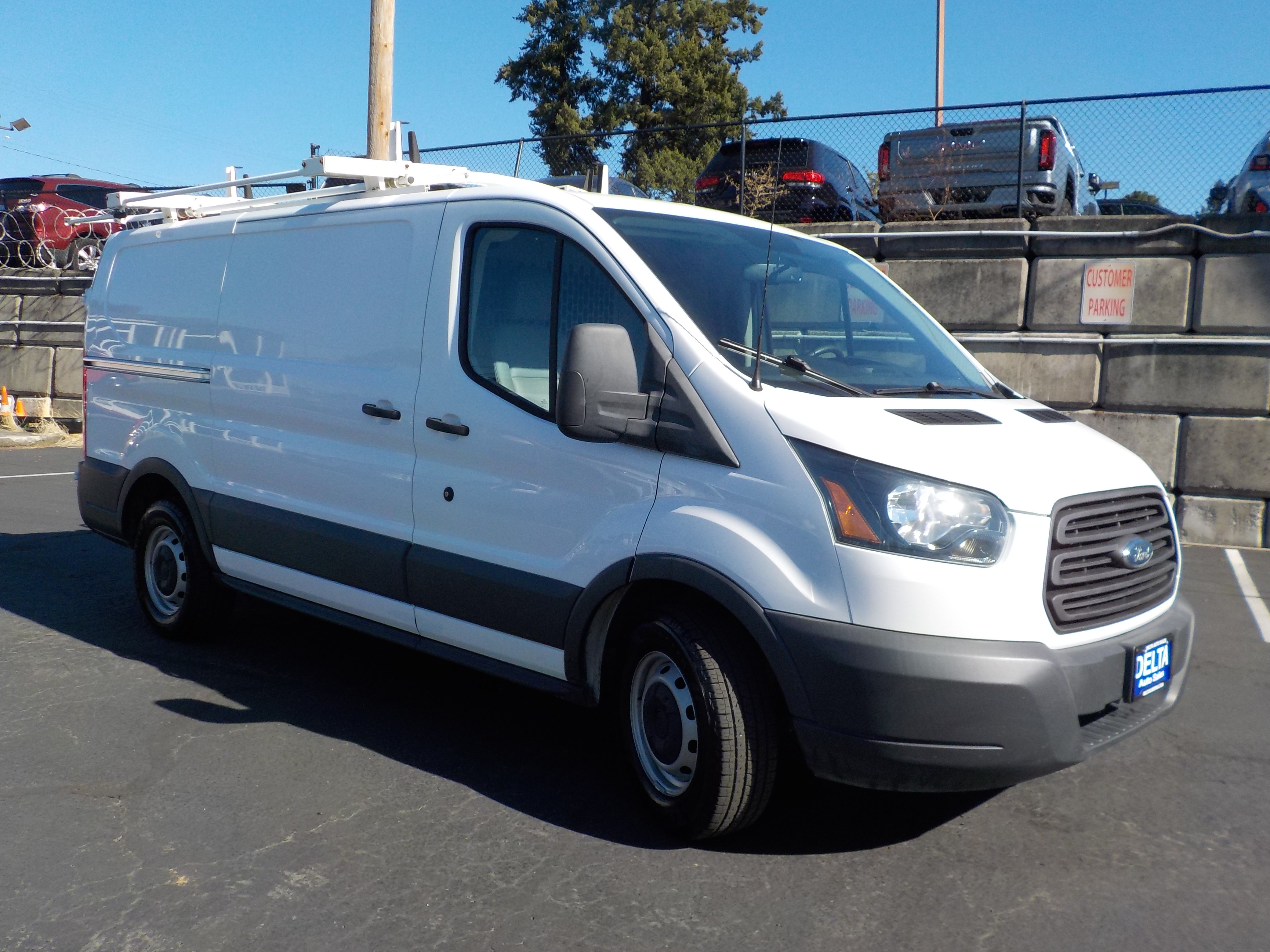 Used 2015 Ford Transit 150 130 Low Roof RWD image 1
