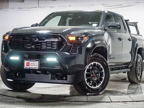 Certified 2025 Toyota Tacoma TRD Off-Road AWD/4WD image 1