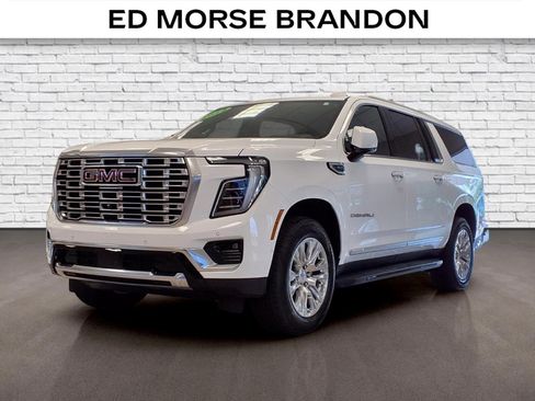 Used 2025 GMC Yukon XL Denali AWD/4WD image 1