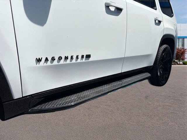 Used 2023 Jeep Wagoneer Series II AWD/4WD image 11