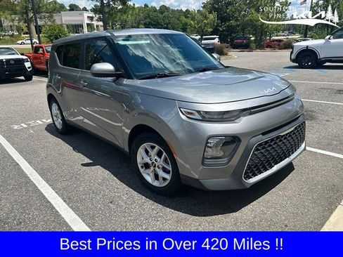 Certified 2022 Kia Soul LX w/ Technology Package FWD image 1