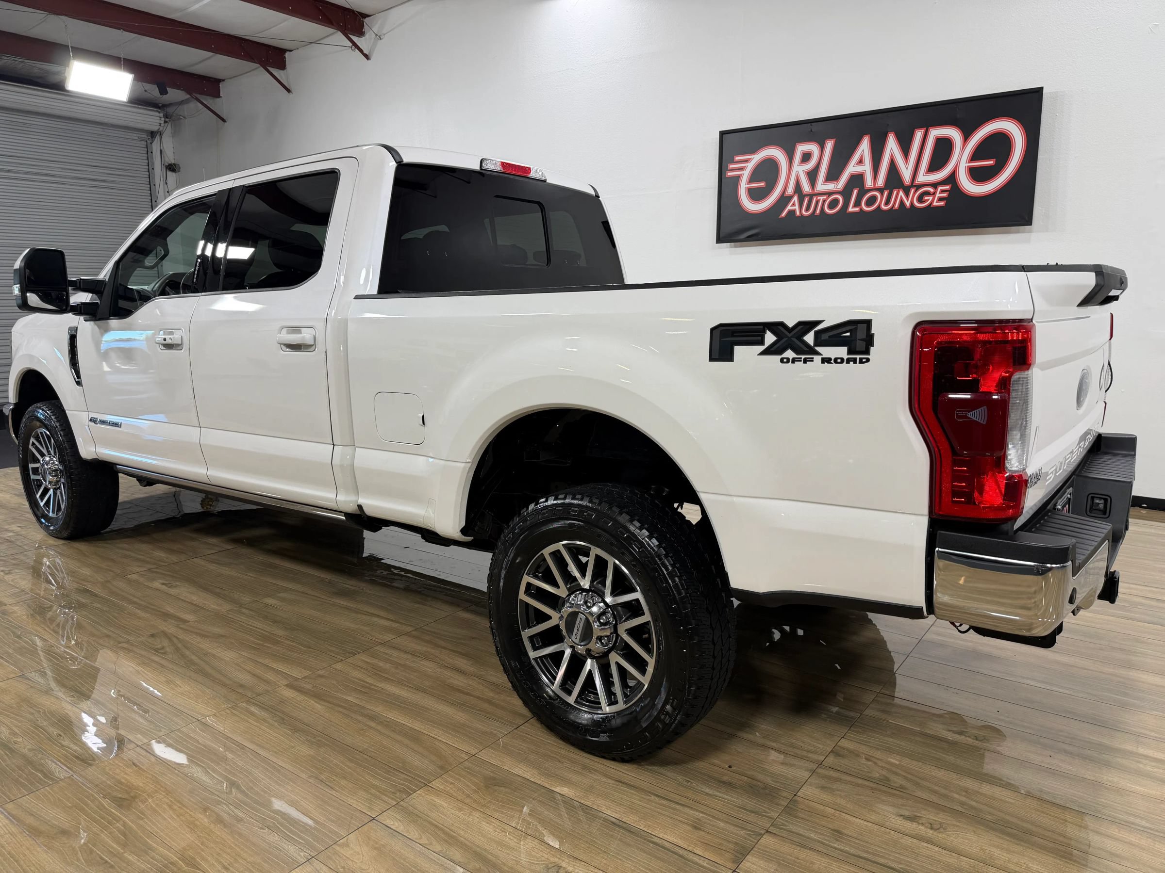 Used 2018 Ford F250 Lariat w/ Lariat Ultimate Package AWD/4WD image 10