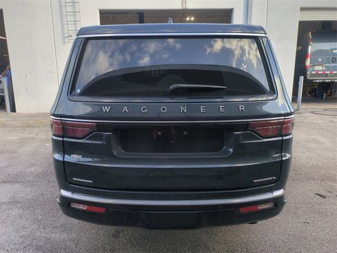 Used 2023 Jeep Wagoneer L Series III w/ Premium Group I image 7