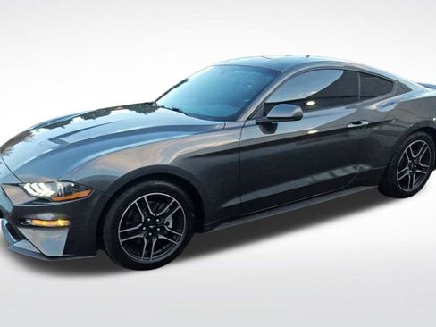 Used 2020 Ford Mustang Premium image 4