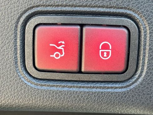 Used 2023 Mercedes-Benz E 53 AMG 4MATIC Coupe image 11