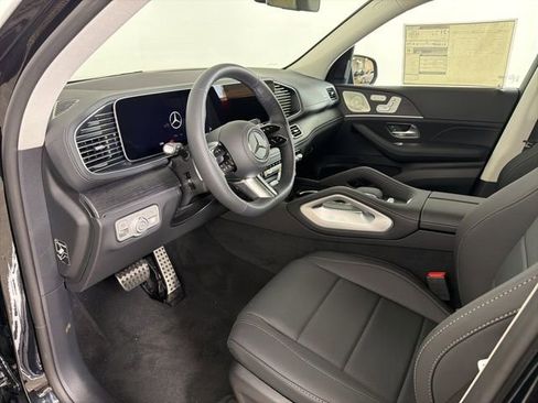 New 2026 Mercedes-Benz GLS 450 4MATIC image 10