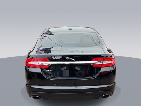 Used 2012 Jaguar XF RWD image 6