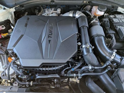 Used 2025 Hyundai Santa Fe SEL image 30