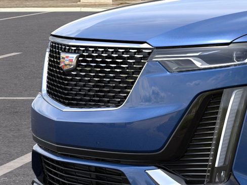 New 2025 Cadillac XT6 Luxury image 13