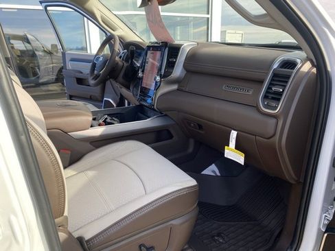 Used 2025 RAM 2500 Laramie image 20