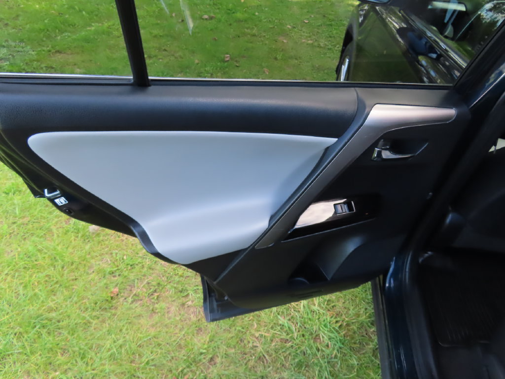 Used 2018 Toyota RAV4 Limited w/ All Weather Liner Package AWD/4WD image 34