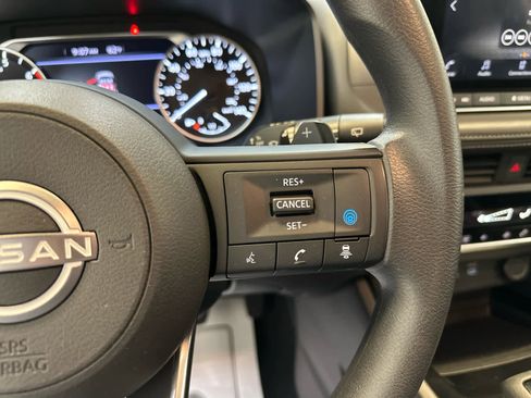 Certified 2024 Nissan Rogue SV image 19