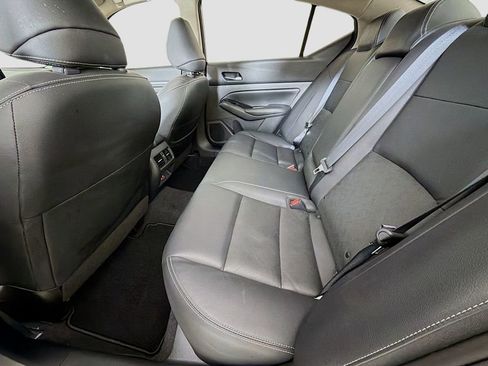 Used 2023 Nissan Altima 2.5 SL FWD image 24