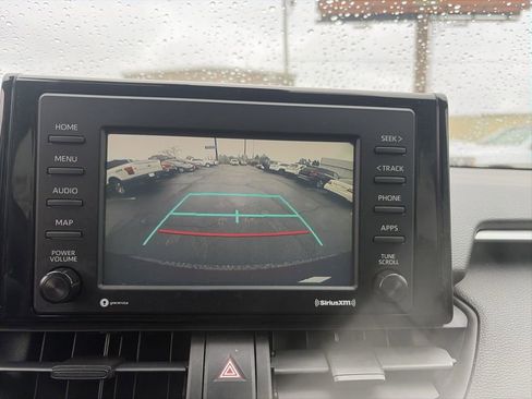 Used 2020 Toyota RAV4 XLE w/ Convenience Package image 19