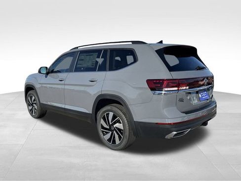 New 2026 Volkswagen Atlas SE FWD image 3