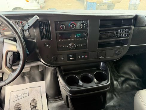 Used 2018 Chevrolet Express 2500 Extended w/ Driver Convenience Package image 18