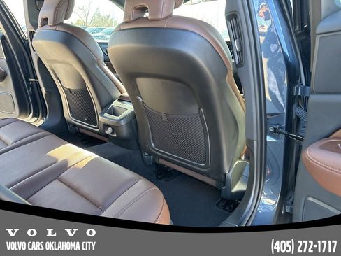 Certified 2025 Volvo V60 B5 Cross Country Plus image 19