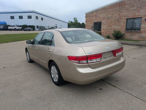 Used 2004 Honda Accord LX image 7