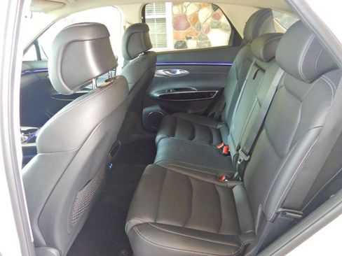 Used 2026 Genesis GV70 2.5T AWD/4WD image 14