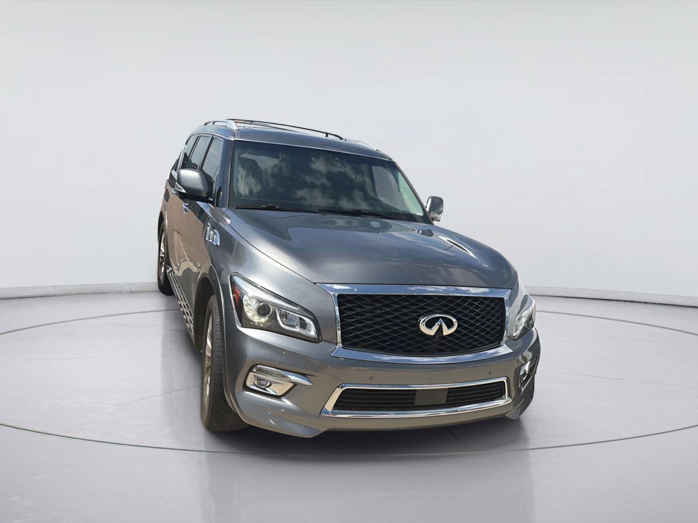 Used 2017 INFINITI QX80 2WD w/ Driver Assistance Package image 3