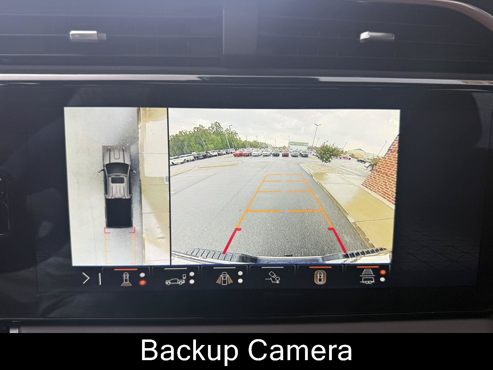 Used 2024 GMC Sierra 2500 Denali Ultimate w/ Snow Plow Prep/Camper Package AWD/4WD image 6