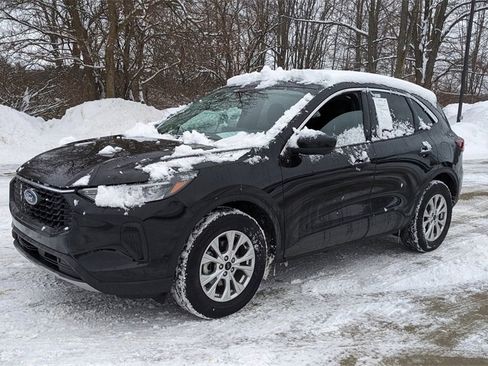 Certified 2023 Ford Escape Active w/ Tech Pack #2 image 7