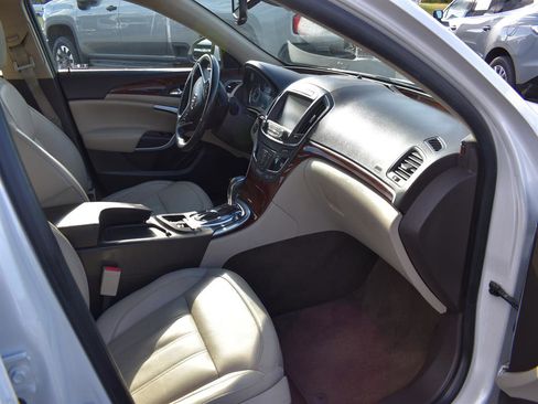 Used 2016 Buick Regal Premium w/ Driver Confidence Package #1 image 5