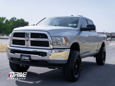 Used 2014 RAM 2500 SLT w/ Cold Weather Group image 5