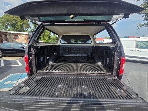 Used 2018 Ford F150 XLT w/ Equipment Group 301A Mid RWD image 15