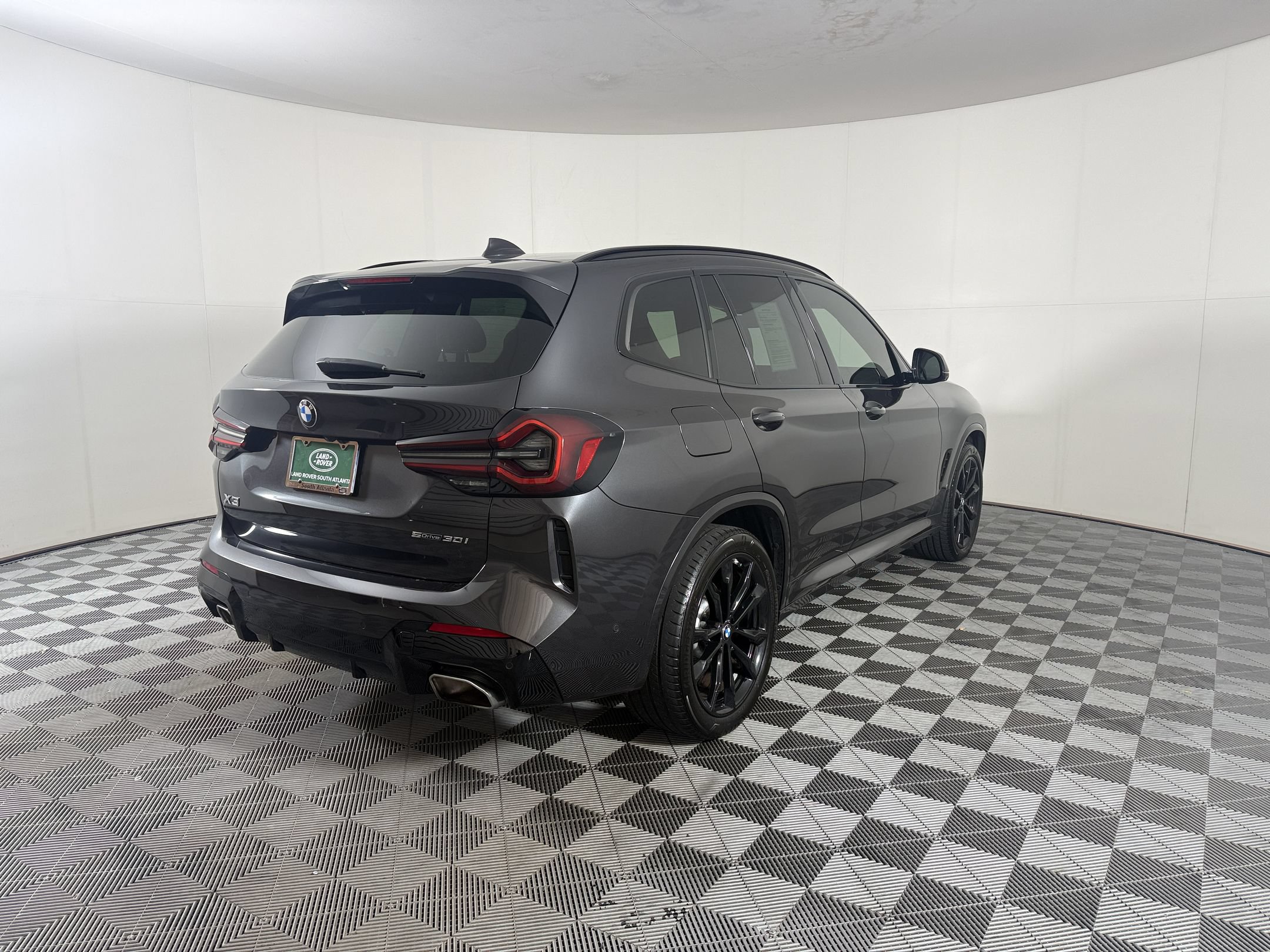 Used 2024 BMW X3 sDrive30i w/ M Sport Package RWD image 29