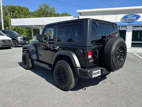 Used 2023 Jeep Wrangler Sport AWD/4WD image 4