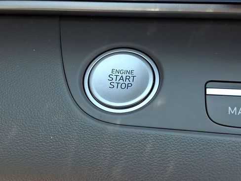 Used 2024 Hyundai Elantra SEL FWD image 27