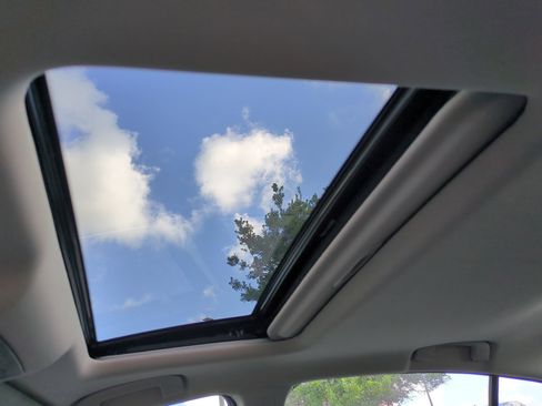 New 2025 Nissan Altima 2.5 SL image 19