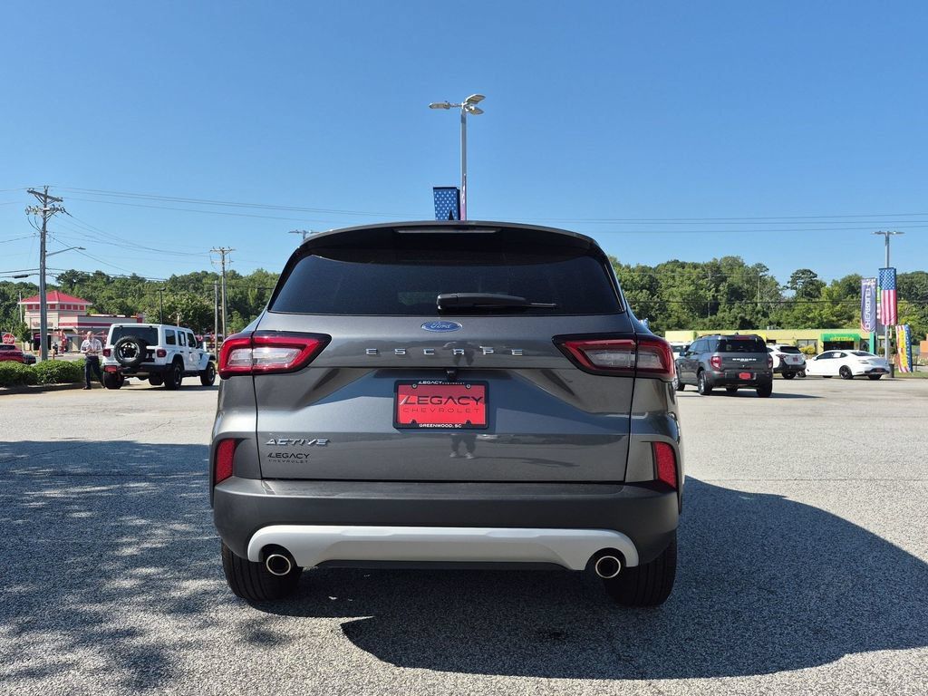 Used 2025 Ford Escape Active FWD image 4