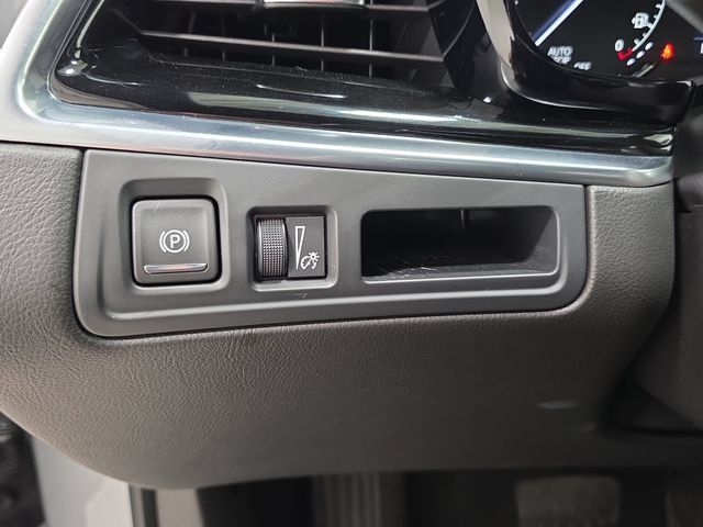 Certified 2024 Cadillac XT6 Luxury AWD/4WD image 21