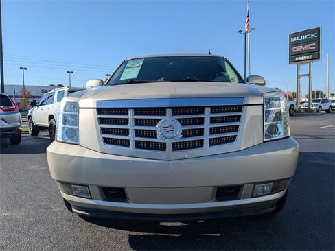 Used 2014 Cadillac Escalade Luxury image 9