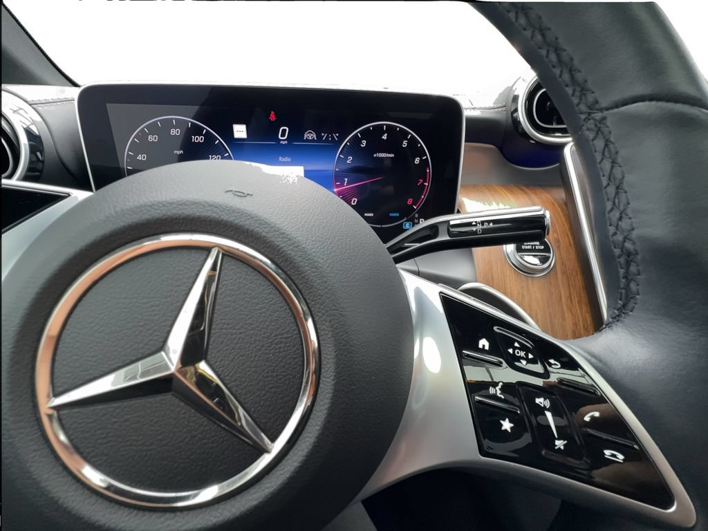 Used 2023 Mercedes-Benz GLC 300 4MATIC w/ Exclusive Trim Package image 42